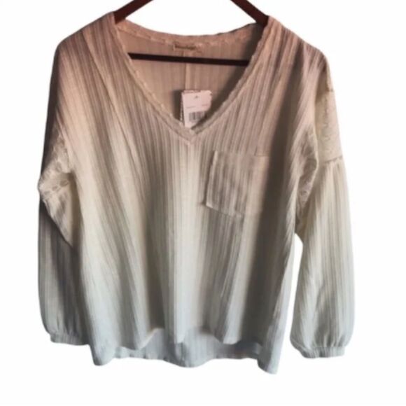 love on a hanger Sweaters - Love on a Hanger NWT Cream Sweater